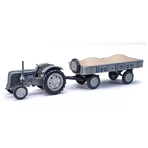 Tractor Famulus con remolque «Bau-Union» – Busch 210110125 – HO 1/87