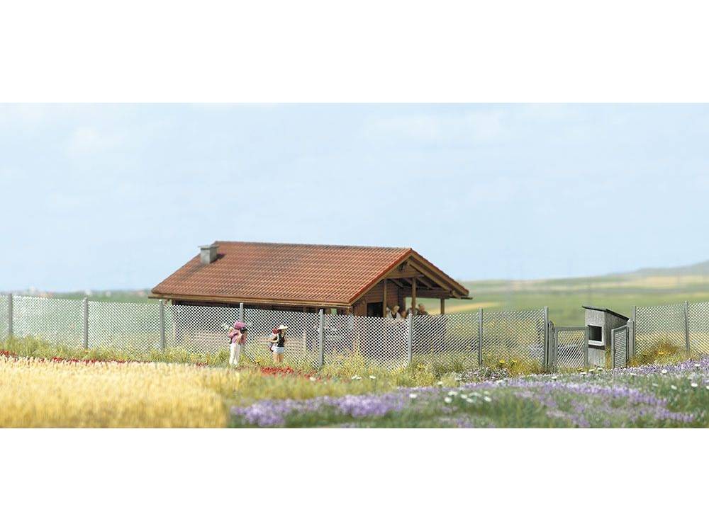 HO Wire Mesh Fence Busch-1017